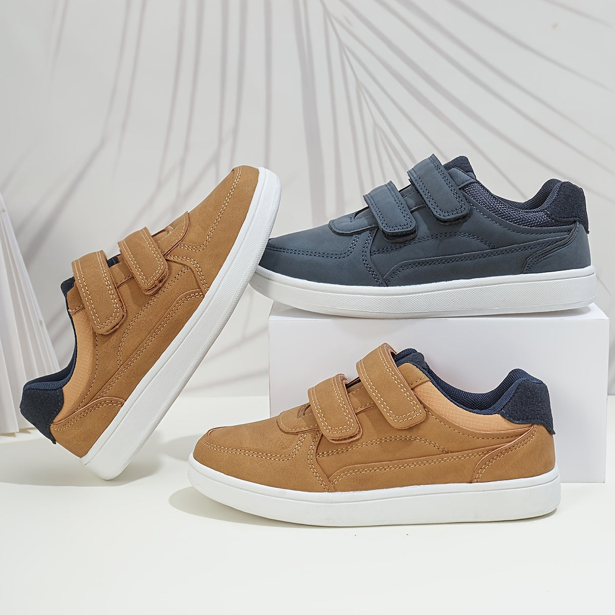 Low-cut sneakers for boys with Velcro - Ramil