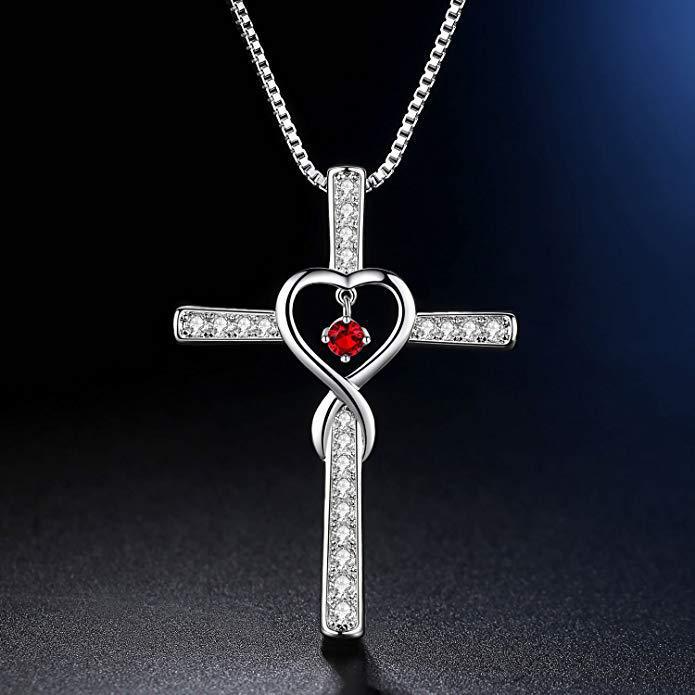 Let your love shine with this meaningful sunflower necklace.