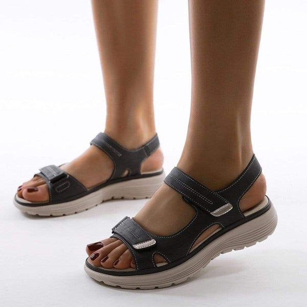 Rianne – Adjustable Strap Sandals for Women – Stylish and Comfortable