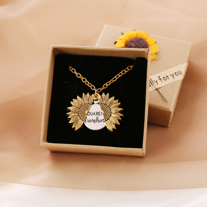 Sunflower Necklace - Elegant and Stylish