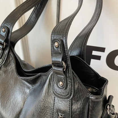 Retro Chic Shoulder Bag