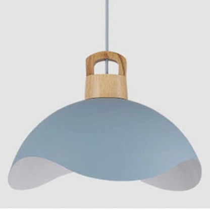 Vintage-tyylinen musta metallinen riippuvalaisin