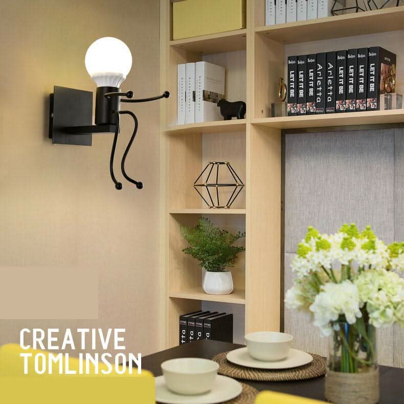 ArtiVillain - Applique da parete in ferro battuto con 1 luce