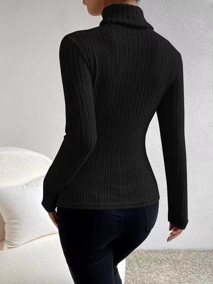 Long-sleeve ribbed turtleneck