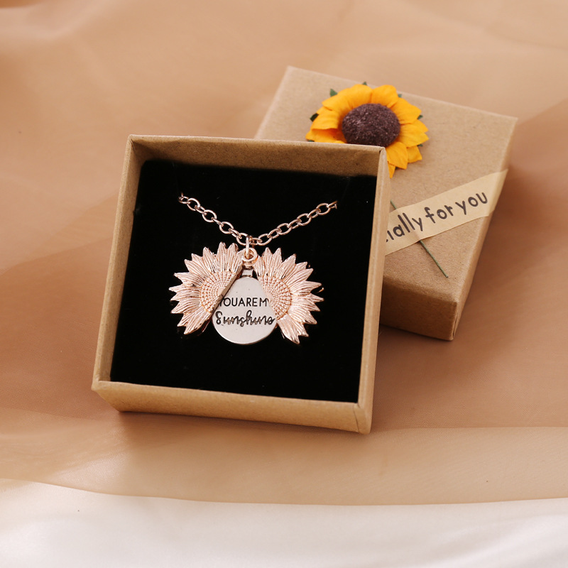 Sunflower Necklace - Elegant and Stylish