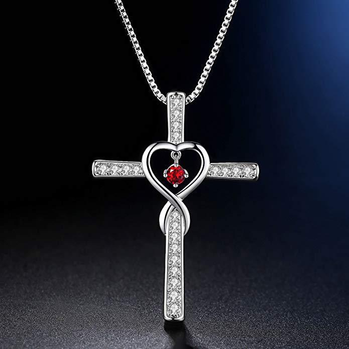 Let your love shine with this meaningful sunflower necklace.