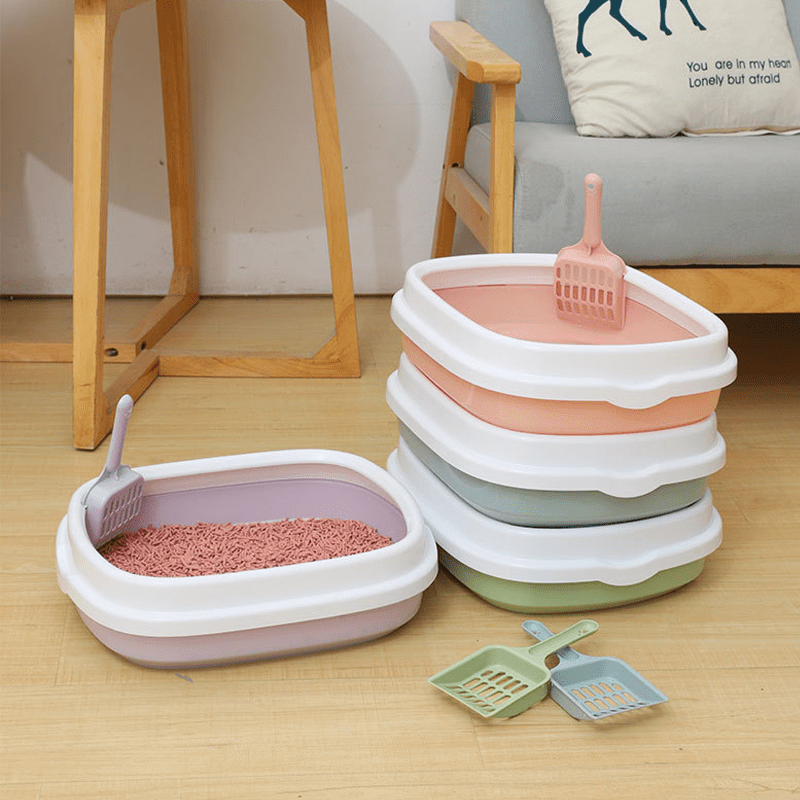 Arenero abierto grande para gatos con borde elevado y pala – Diseño minimalista y espacioso