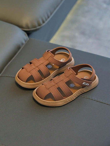 Dichte Kindersandalen mit flacher Sohle