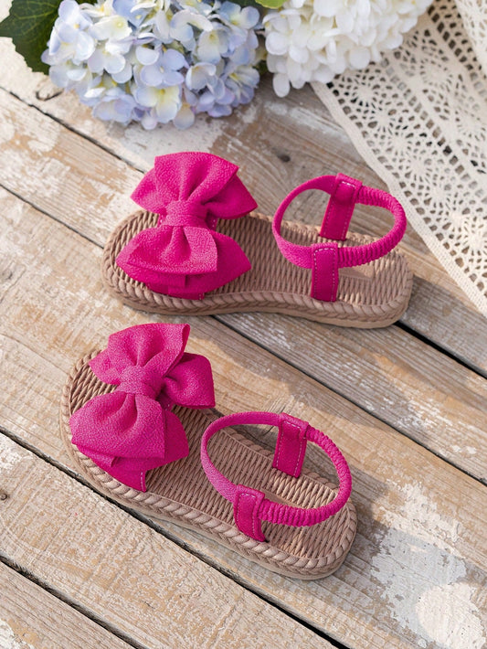 Passende Sandalen mit Schleife für Mutter und Tochter