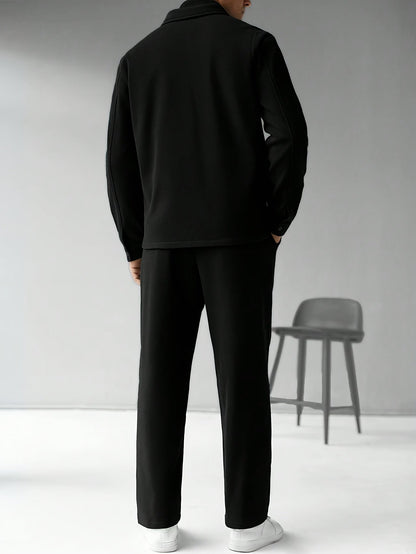 Modern Two-Piece Men's Set – Comfort and Casual Elegance
