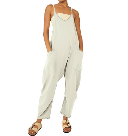 Loose jumpsuit with front pockets - Everly