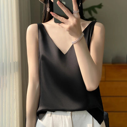 Top de seda elegante para mujer con un estilo sofisticado