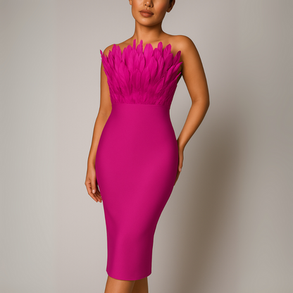 Vestido midi sin tirantes para mujer con detalles de plumas
