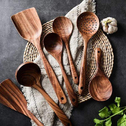 Set da cucina in legno naturale – Cucina sostenibile e raffinata