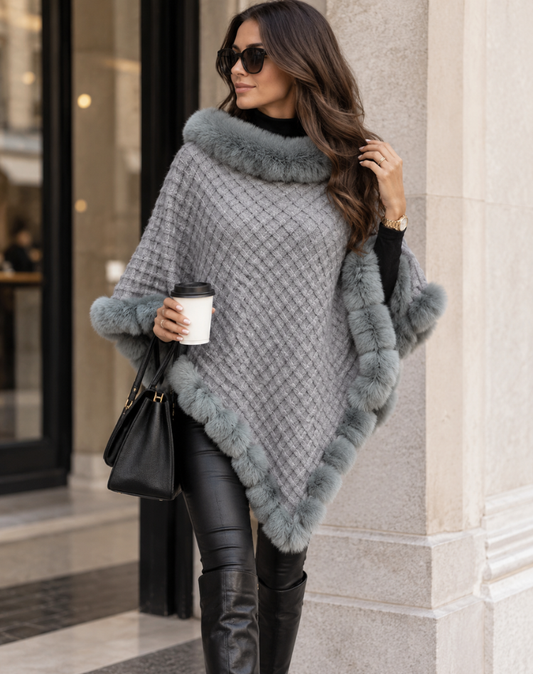 Poncho-pulover elegant și călduros pentru femei, cu guler din blană artificială