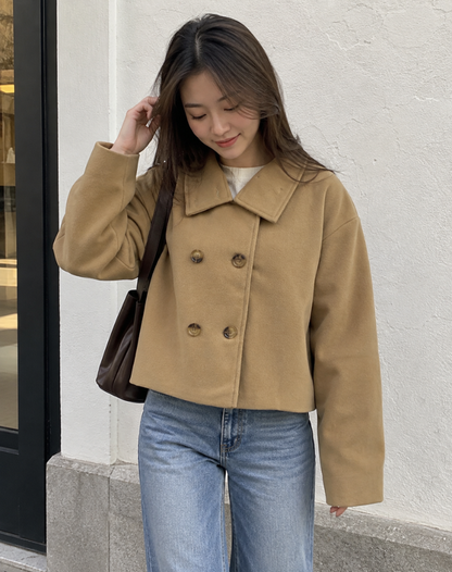 Cappotto invernale morbido e caldo da donna, con collo alto e stile caban