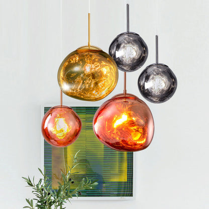 Elegante lampada a sospensione Luna in resina - design moderno