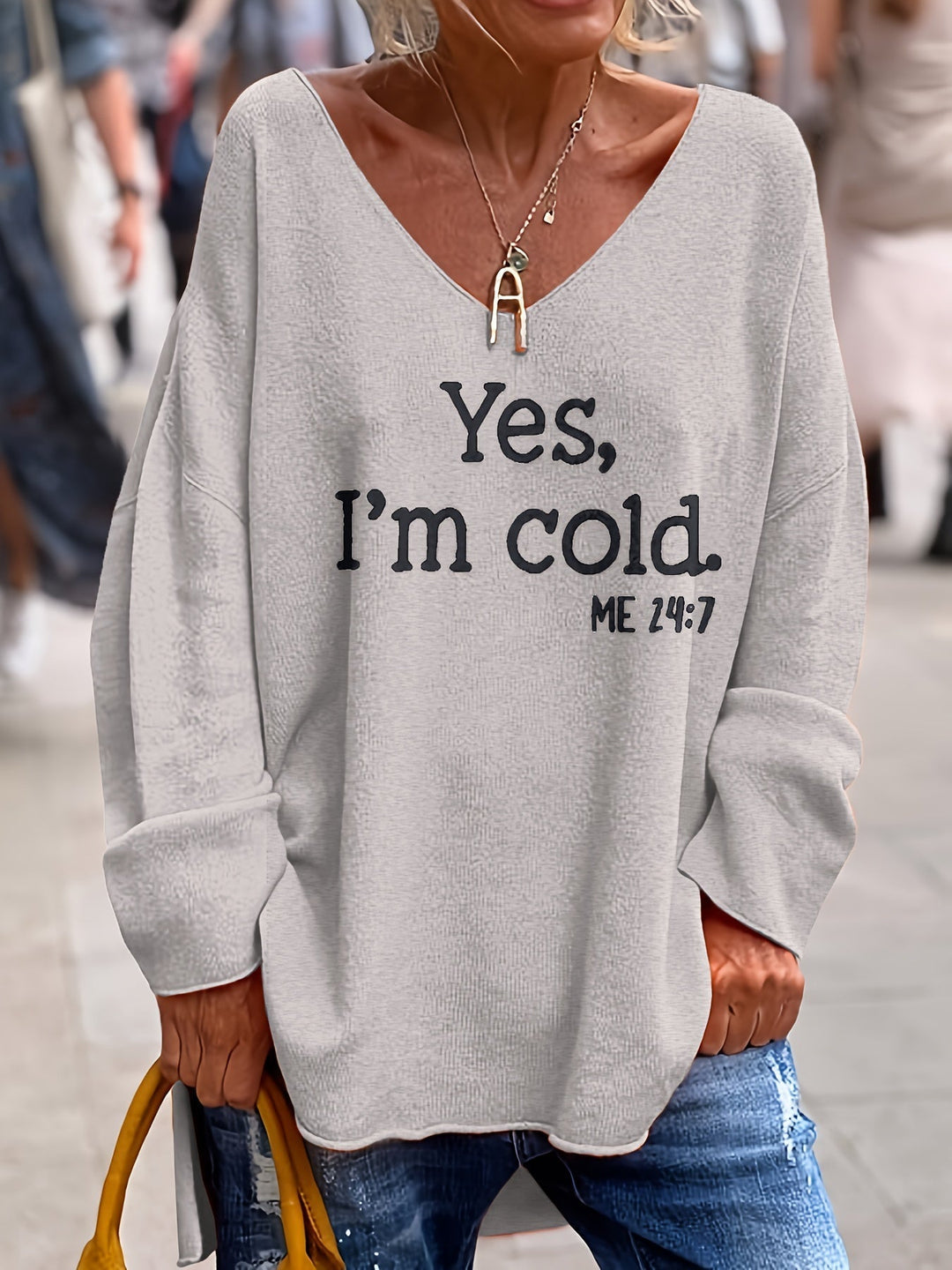Xenia – Elegant Women's Pullover with V-Neck