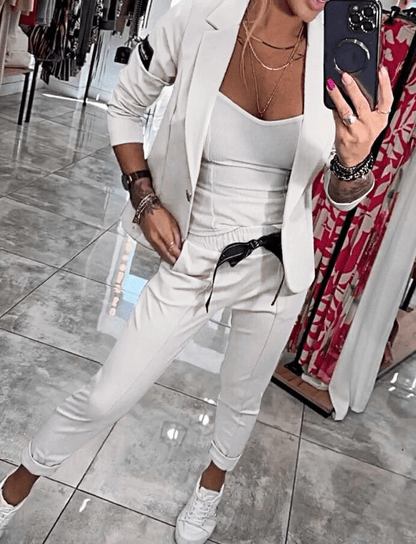 Stylish Two-Piece Blazer Set with Jogger Trousers for Women