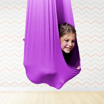 Columpio colgante terapéutico para niños: cápsula sensorial de interior