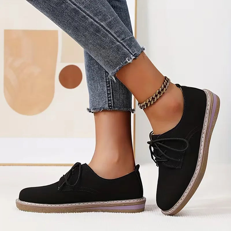 Loafers with brogue and laces