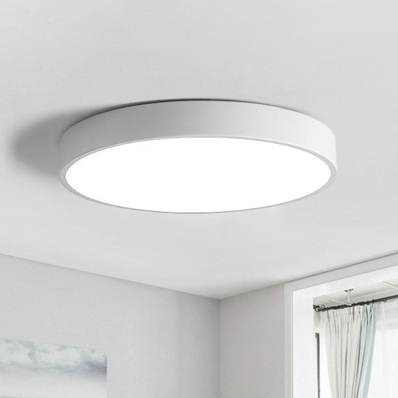 Minimalist LED Ceiling Light for a Modern Look