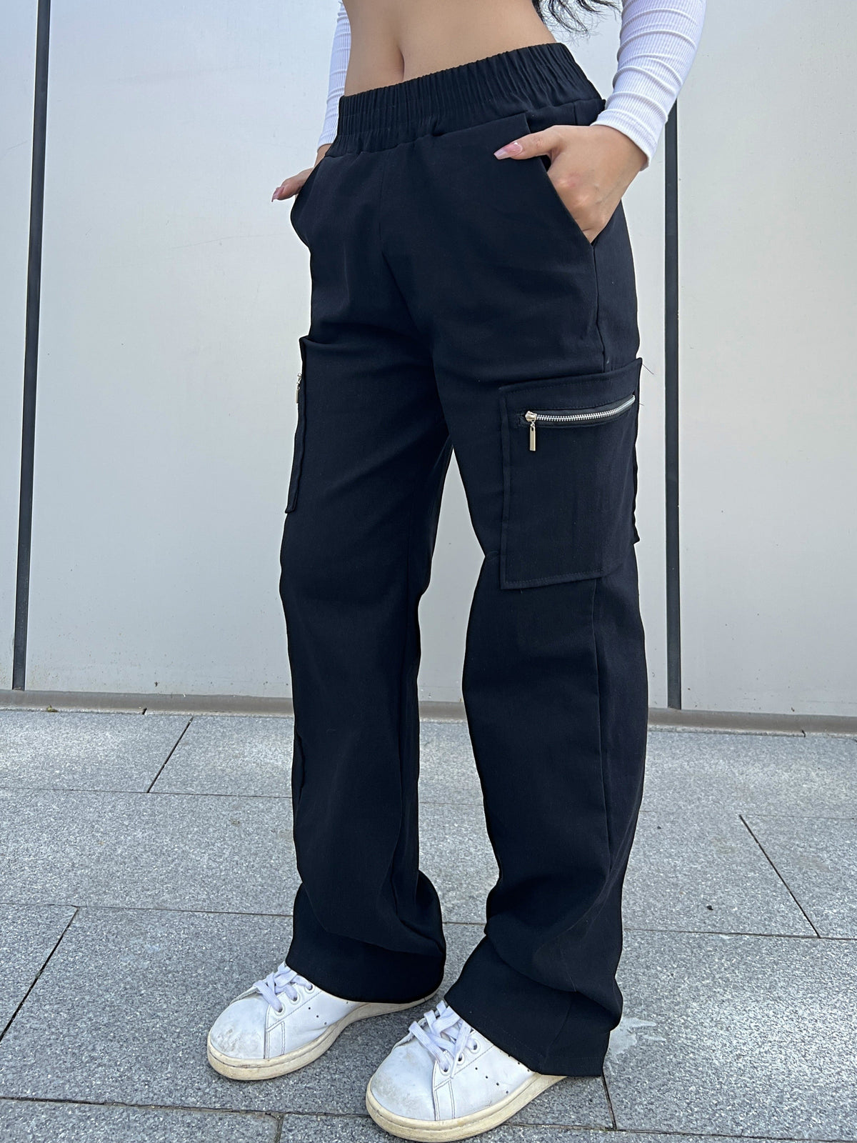 Comfortable Cargo Trousers for Women with Elastic Waist