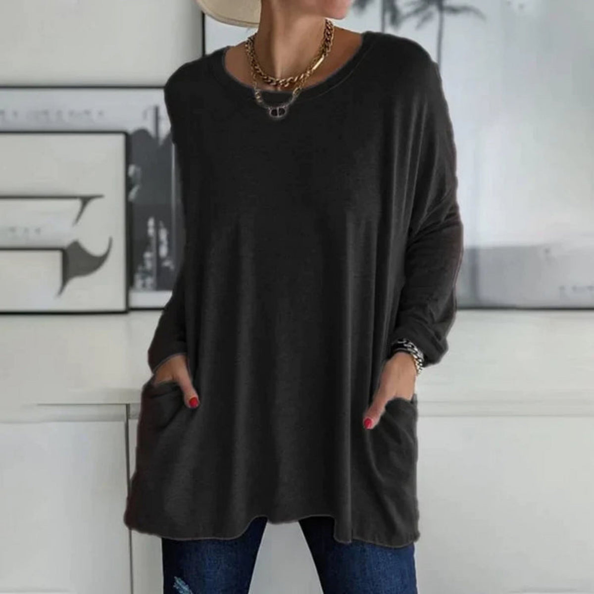 Ladies Casual Oversized Jumper with Pockets and Round Neck