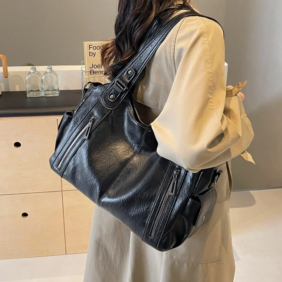 Retro Chic Shoulder Bag
