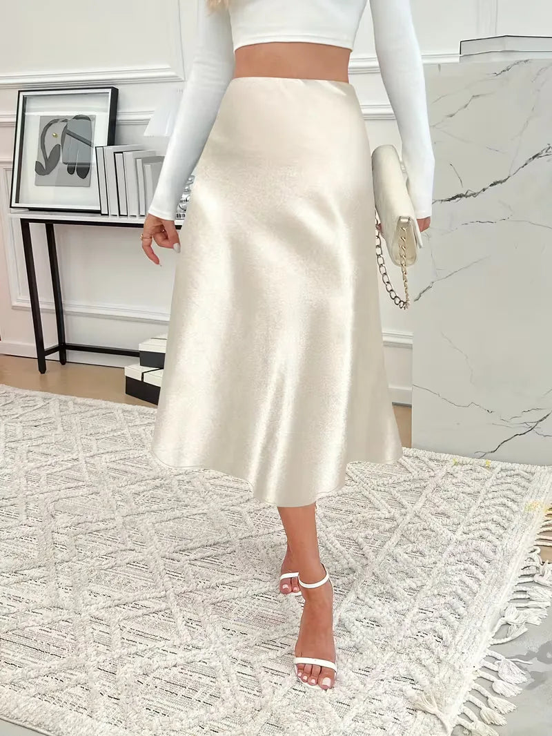 Jupe midi en satin à taille haute