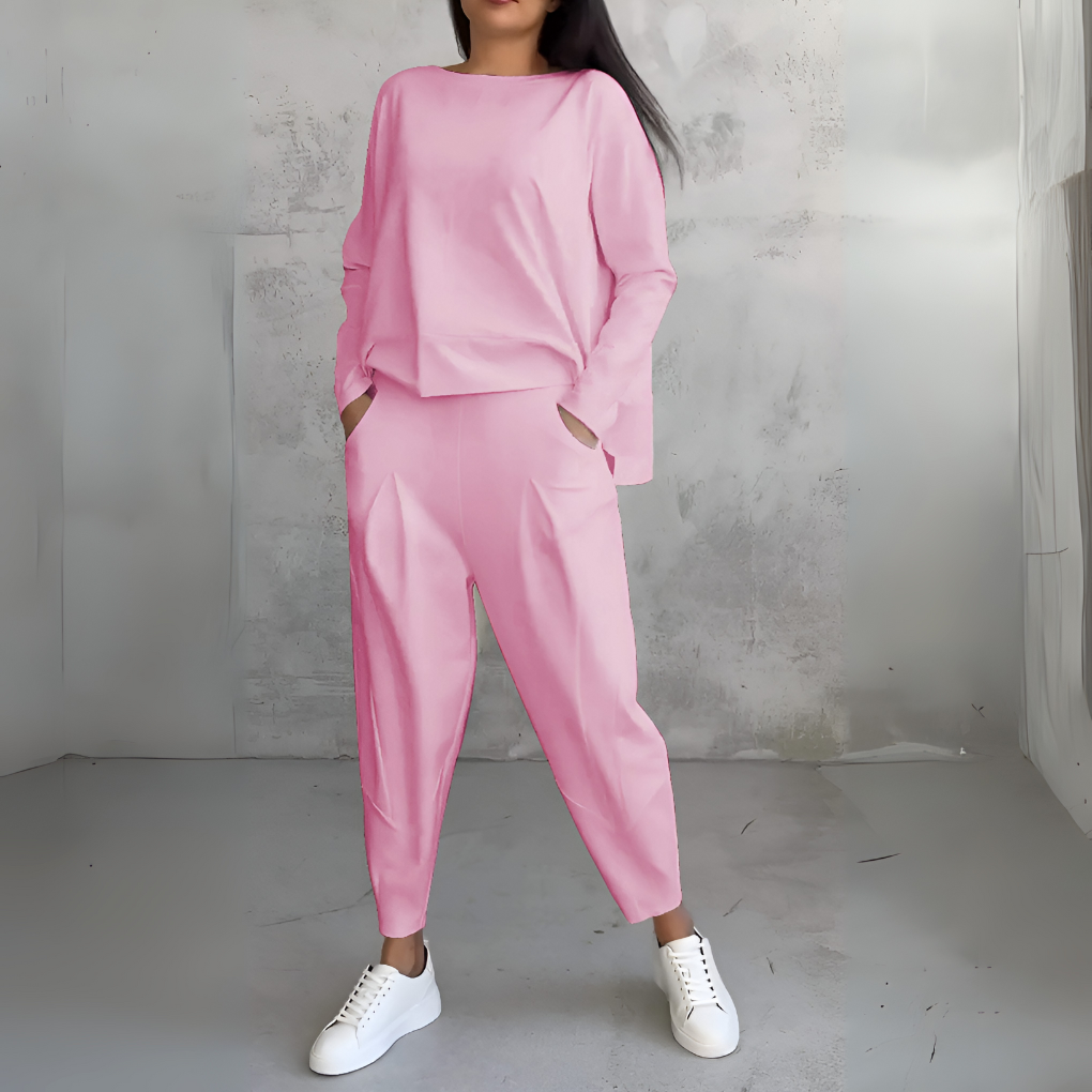 Conjunto deportivo de dos piezas con cuello redondo y mangas largas