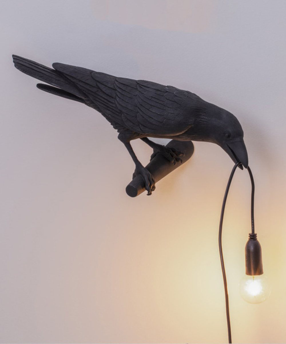 Stolní lampa Vrána - jedinečné a umělecké osvětlení
