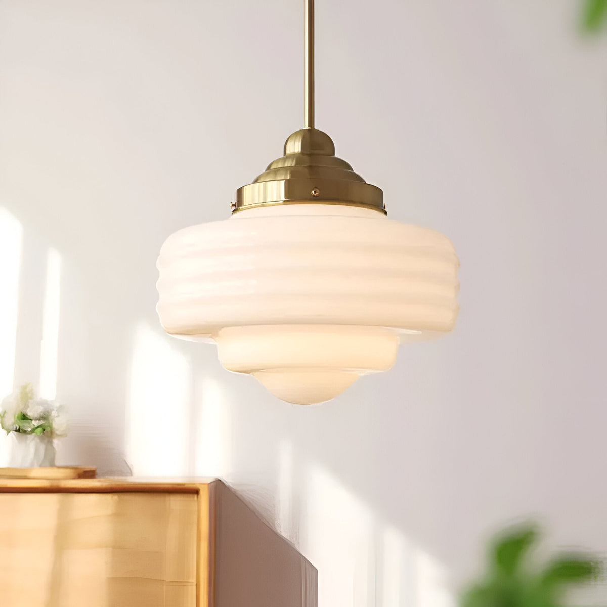 Lampă suspendată minimalistă cu înălțime reglabilă