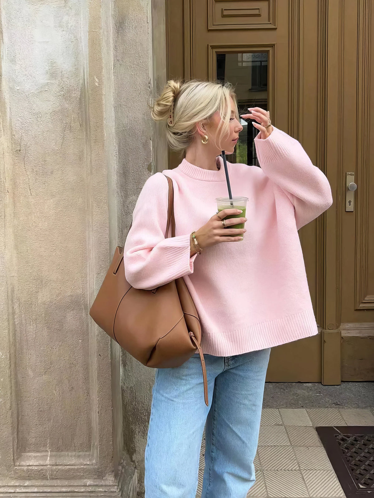 Ladies Relaxed Oversized Knitted Jumper With Round Neck