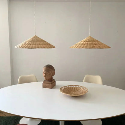 Vintage-rottinkiriippuvalaisin - käsityönä valmistettua eleganssia