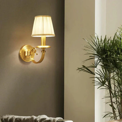 Alessio Retro Candle Holder – Timeless Elegance