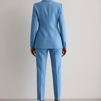 Set aus einem eleganten Blazer und einer hochtaillierten Hose für Damen