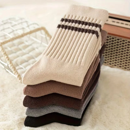 Long socks with ribbed texture