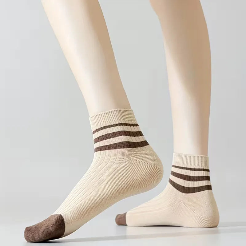Ensemble de cinq paires de chaussettes