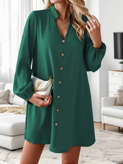 Robe chemise avec col en V et manches longues