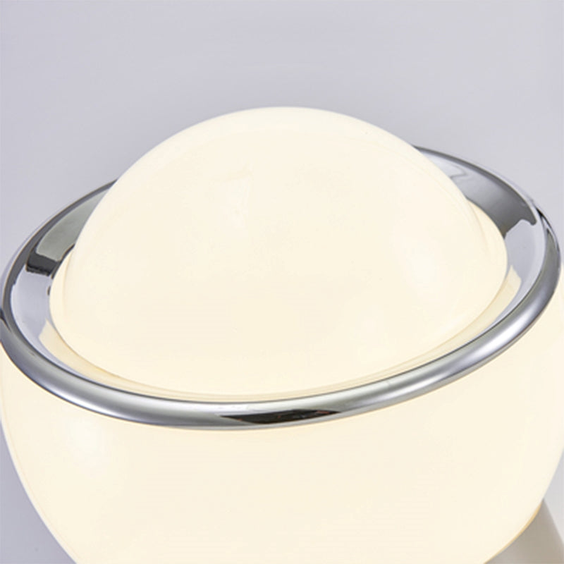 Einzigartige Tischlampe mit Glasschirm