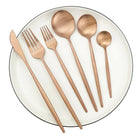Set minimalista de cubiertos - Vajilla de acero inoxidable de 30 piezas para una mesa elegante