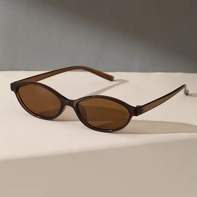 Lunettes de soleil à monture ovale