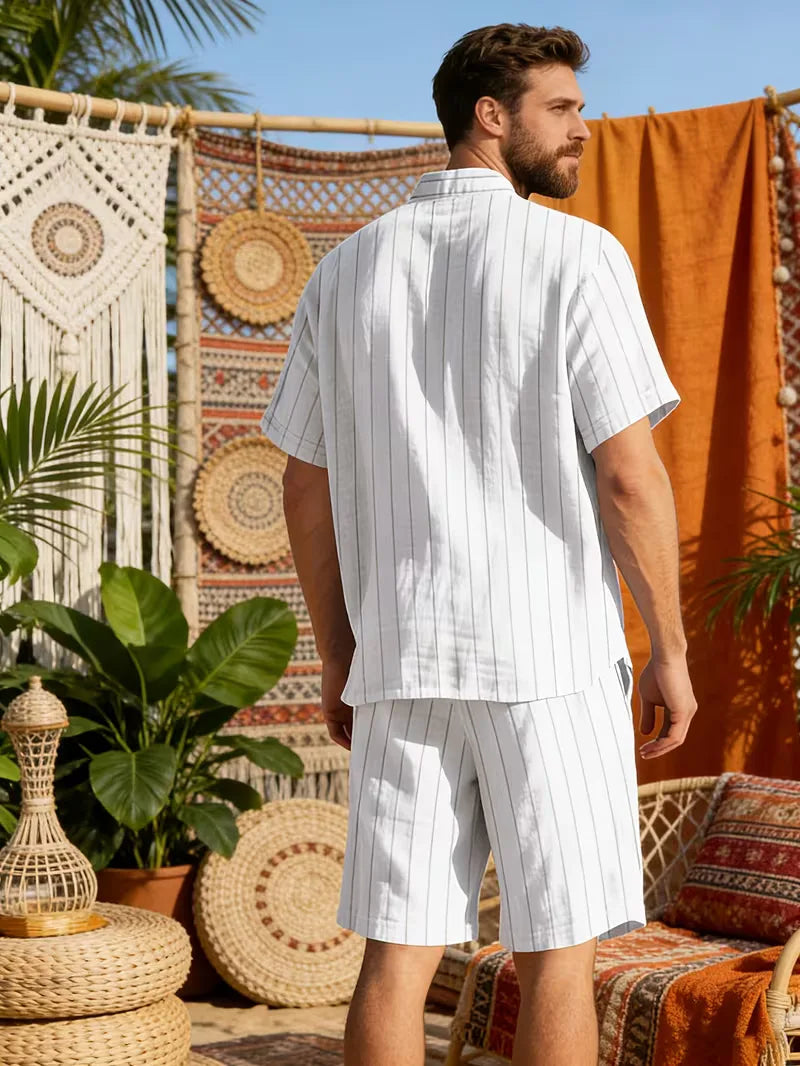 Men's Summer Outfit with Short Sleeves