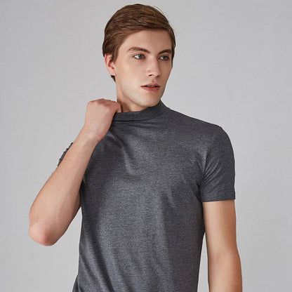 Herren-T-Shirt in Slim Fit mit hohem Kragen und modernem Schnitt