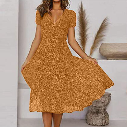 Sommerkleid mit V-Ausschnitt
