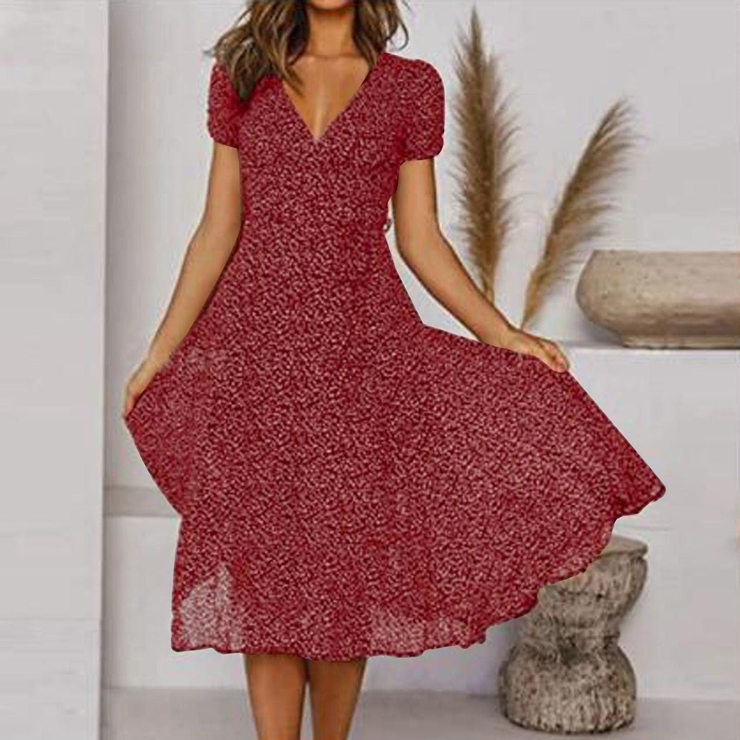 Sommerkleid mit V-Ausschnitt