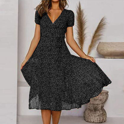 Sommerkleid mit V-Ausschnitt