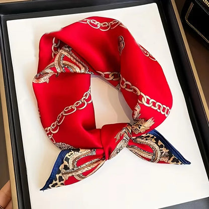 Light scarf with leopard print