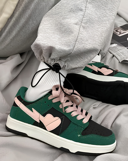 Ladies' Low Sneakers with Contrast Detail and Lace-Up Closure